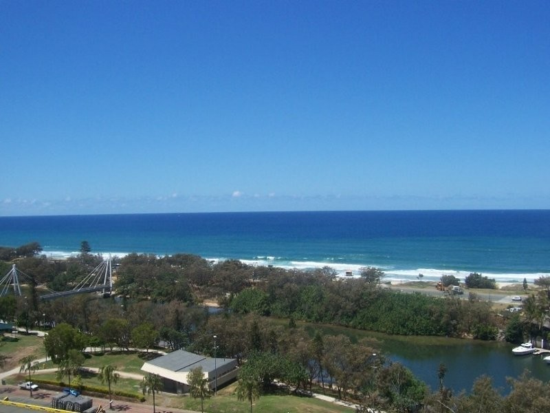 Paradise Waters QLD 4217