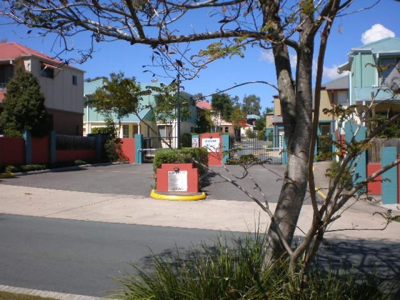 Oxley QLD 4075