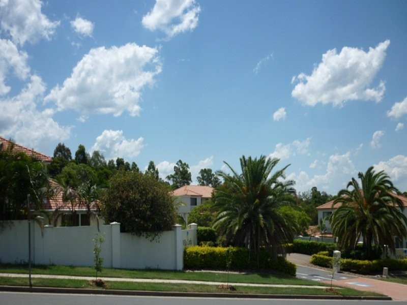 ID 7930, Pacific Pines QLD 4211