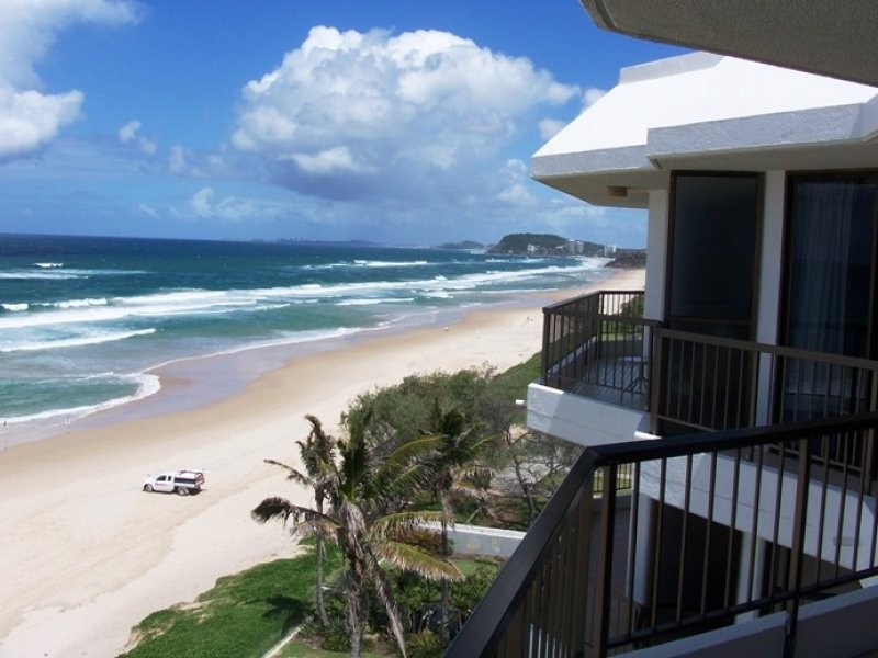 ID 8065, Mermaid Beach QLD 4218