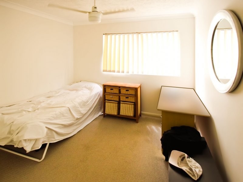 38 Labrador st, Labrador QLD 4215