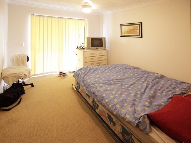 38 Labrador st, Labrador QLD 4215