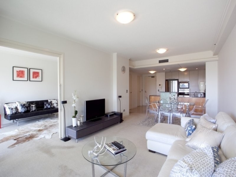 Main Beach QLD 4217