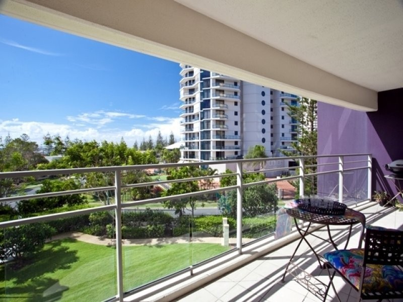 Main Beach QLD 4217