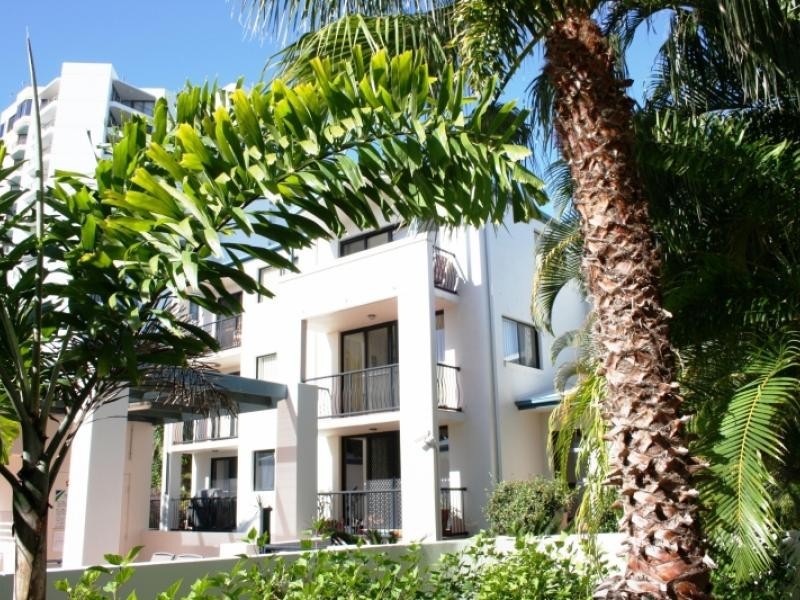 38 Labrador St, Labrador QLD 4215