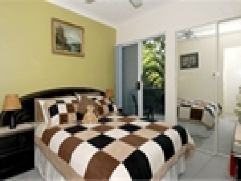 Chevron Island QLD 4217