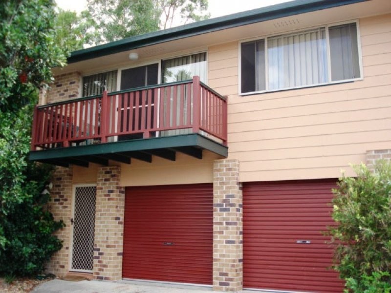 ID 8074, Highland Park QLD 4211