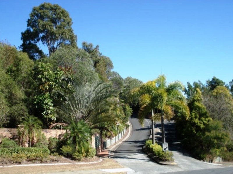 ID 8074, Highland Park QLD 4211