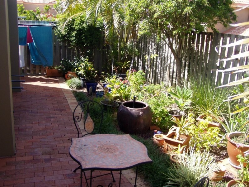 Ashmore QLD 4214