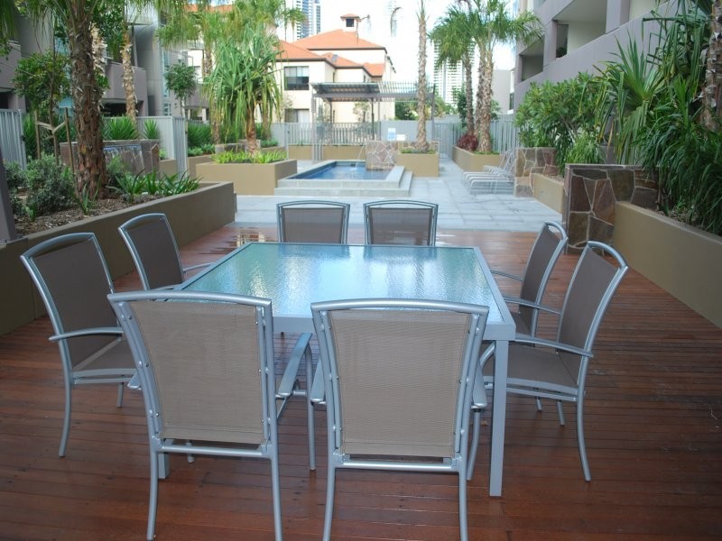 26/53 Darrambal, Chevron Island QLD 4217