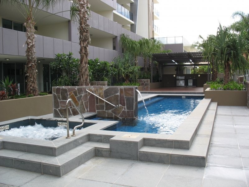 26/53 Darrambal, Chevron Island QLD 4217