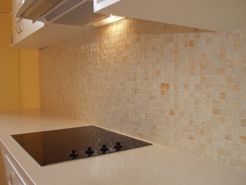 2/10 Bradford, Labrador QLD 4215