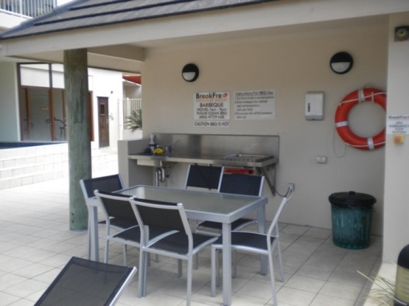 ID 8095, Broadbeach QLD 4218