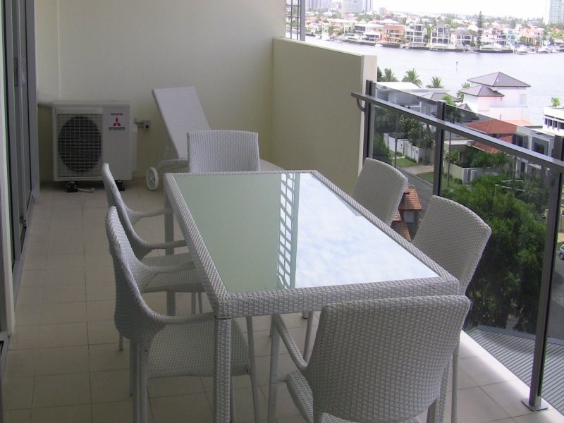 53 Darrambal, Surfers Paradise QLD 4217