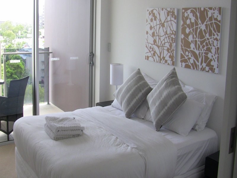53 Darrambal, Surfers Paradise QLD 4217