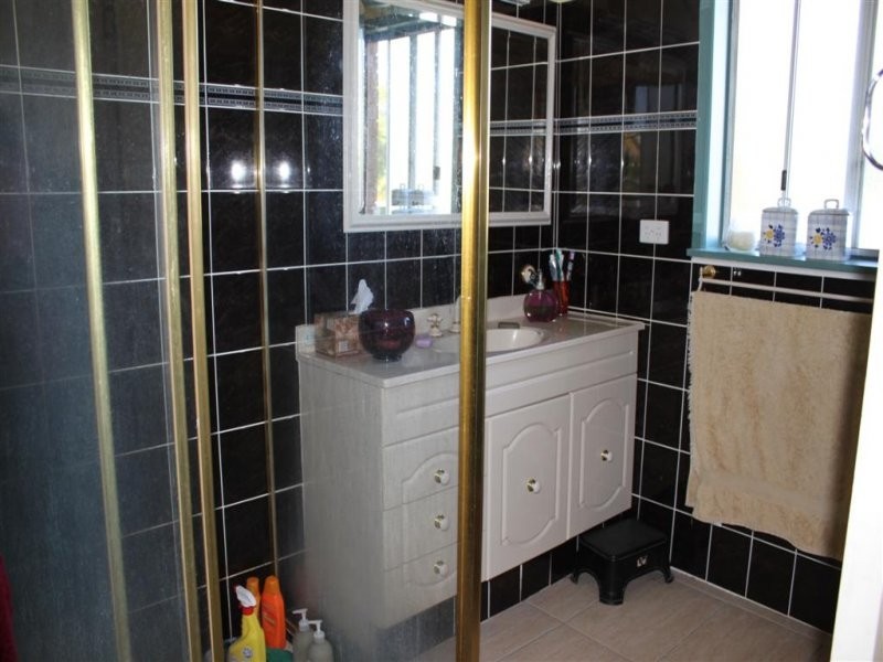 133 Sheehan Ave, Hope Island QLD 4212