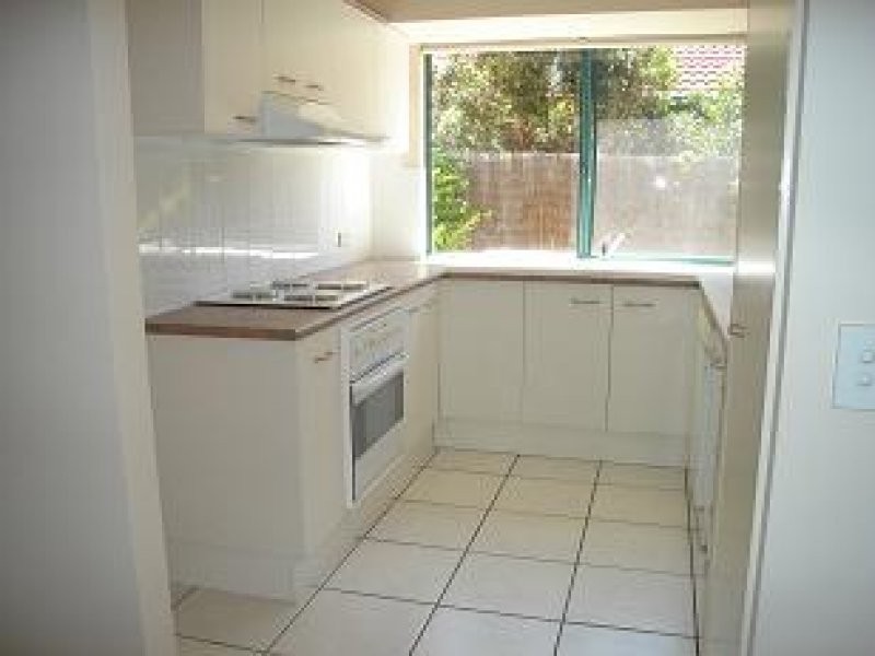 15 / 6 Buddy Holly Close, Parkwood QLD 4214