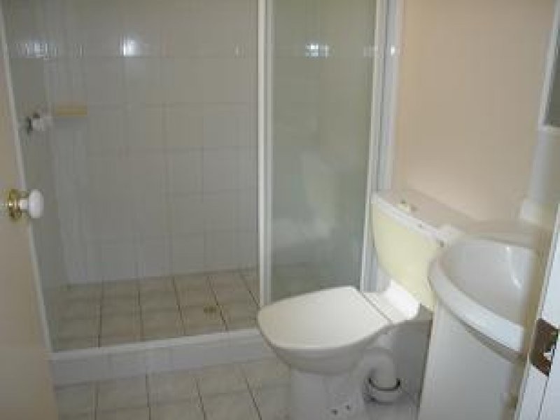 15 / 6 Buddy Holly Close, Parkwood QLD 4214