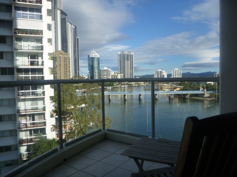 40 Riverview Pde, Surfers Paradise QLD 4217