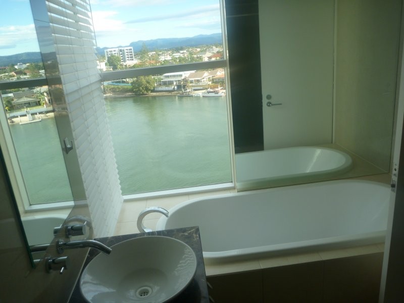 40 Riverview Pde, Surfers Paradise QLD 4217