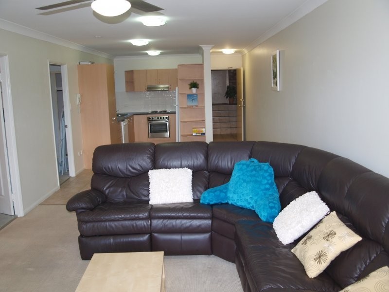 Unit 4/16 Flavelle Street, Carina QLD 4152