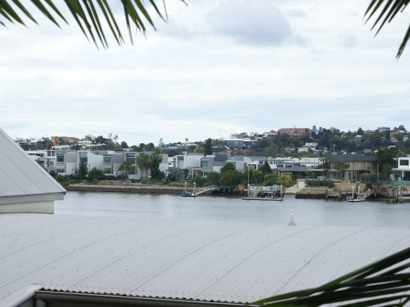 135 Macquarie Street, Teneriffe QLD 4005