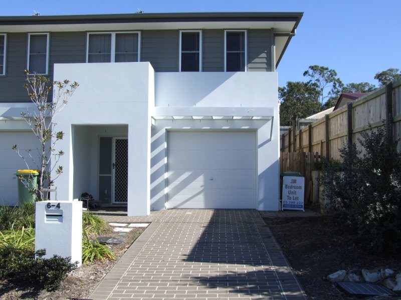 4 / 6 Spirula Street, Coomera QLD 4209