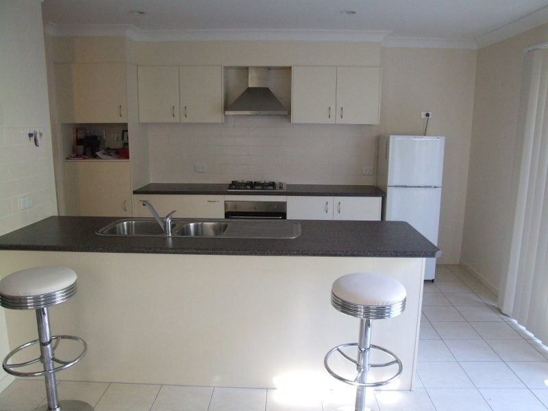 4 / 6 Spirula Street, Coomera QLD 4209