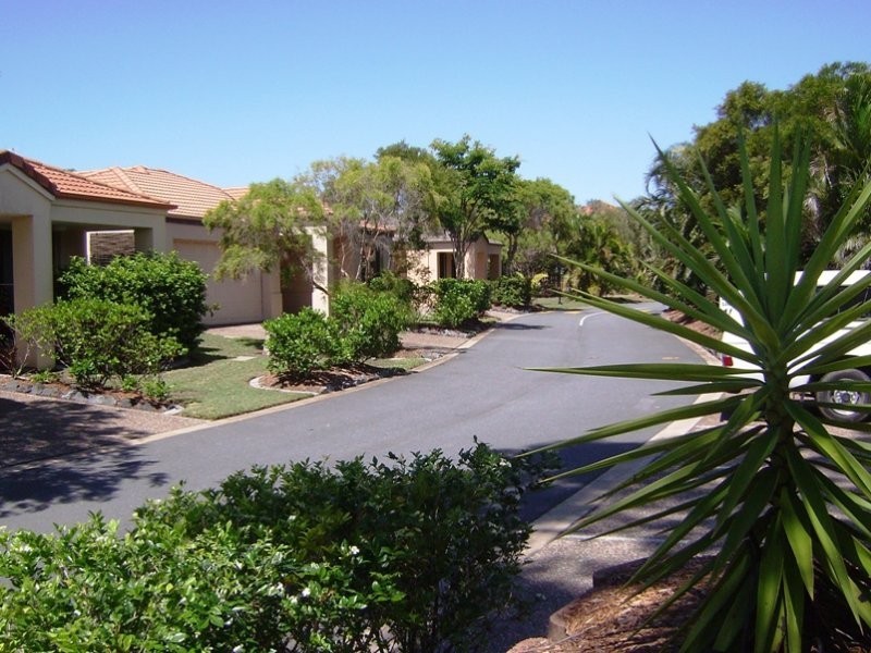 ID 7830, Arundel QLD 4214