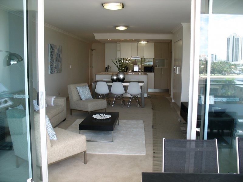 34/53 Darrambal, Chevron Island QLD 4217