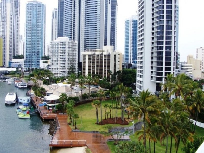 ID 8135, Surfers Paradise QLD 4217