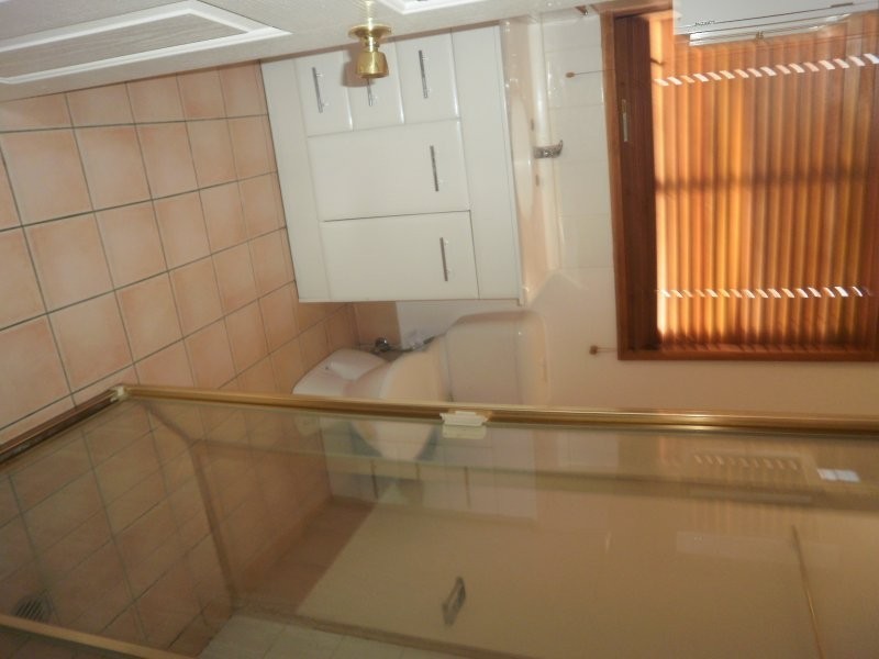 38 Barrett Street, Robertson QLD 4109