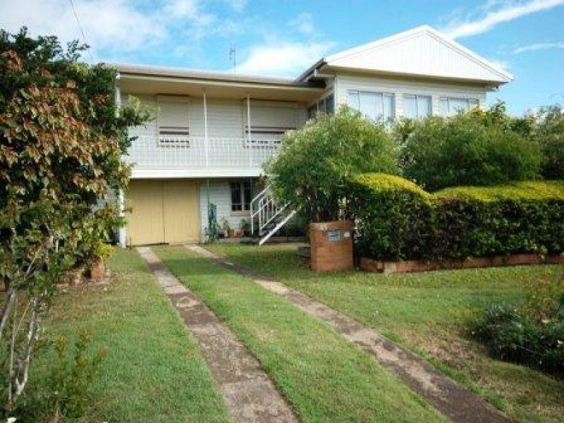 45 BIDEFORD ST, Torquay QLD 4655
