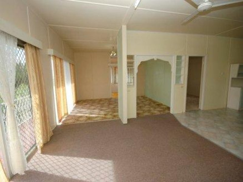 45 BIDEFORD ST, Torquay QLD 4655