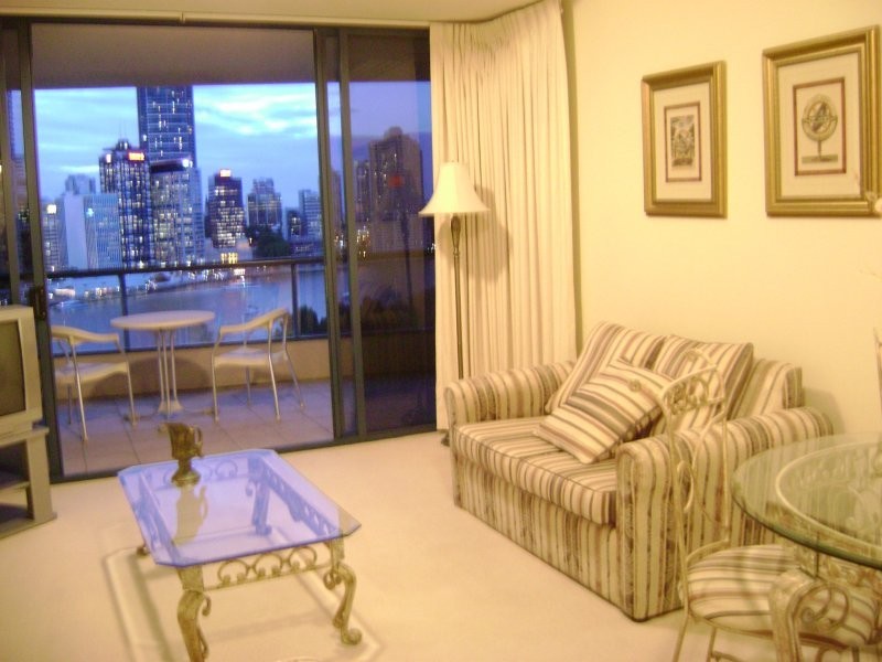 321 Main Street, Kangaroo Point QLD 4169