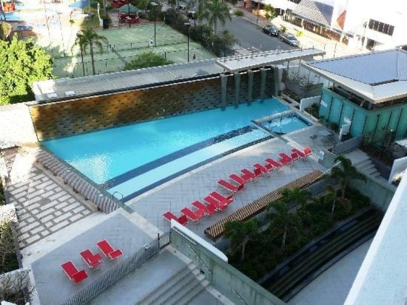 ID 8139, Broadbeach QLD 4218