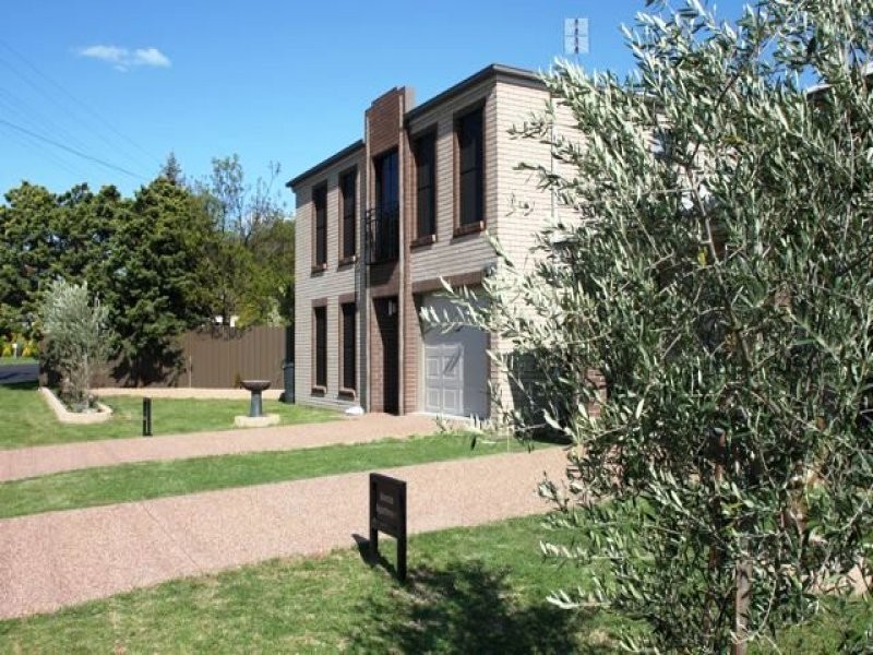 ID 8152M, Stanthorpe QLD 4380