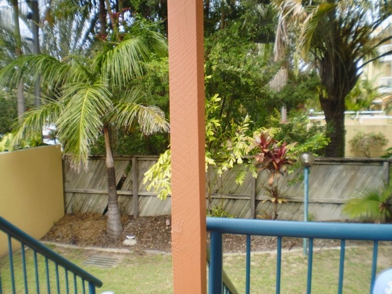 Chevron Island QLD 4217