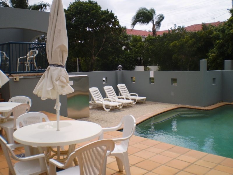 Chevron Island QLD 4217