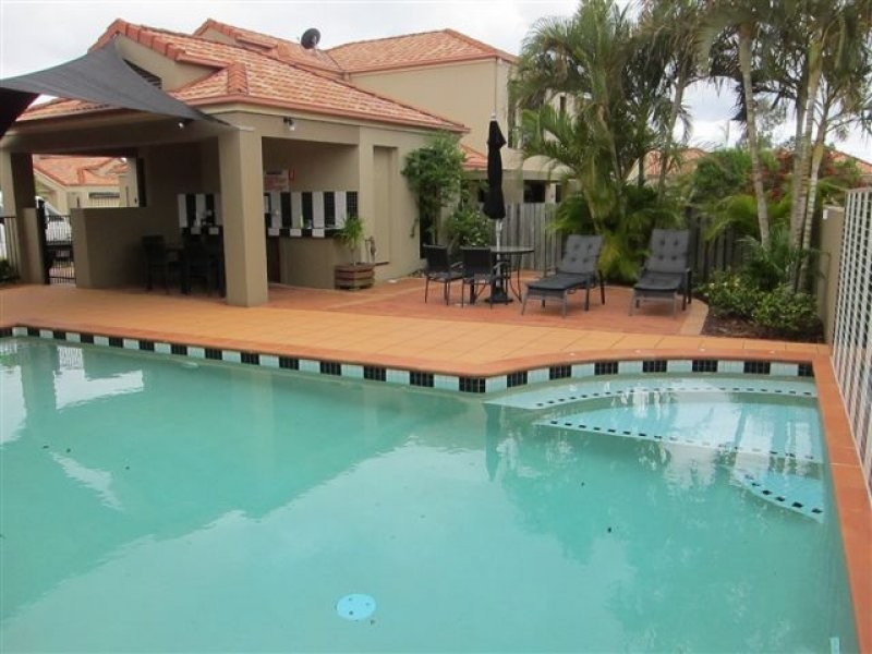 Benowa QLD 4217