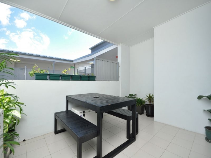 27 Berwick St, Fortitude Valley QLD 4006