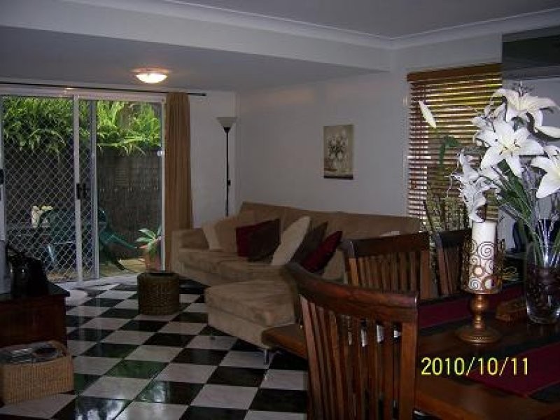 Ashmore QLD 4214