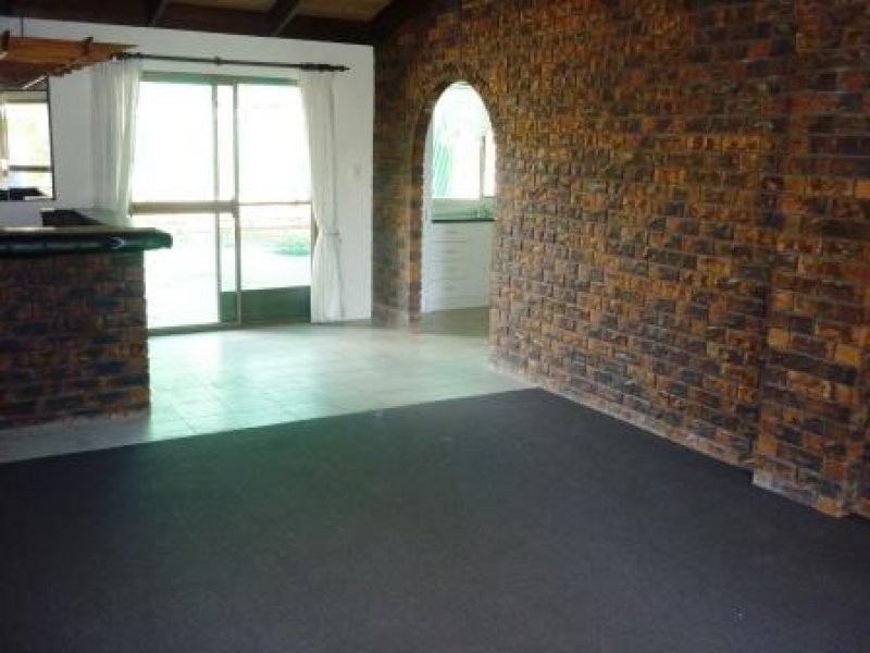 21 LIMPUS STREET, Urangan QLD 4655