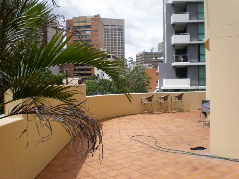 Unit 3 / 474 Upper Edward St, Spring Hill QLD 4000