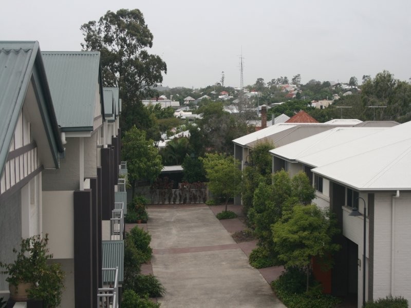 East Brisbane QLD 4169