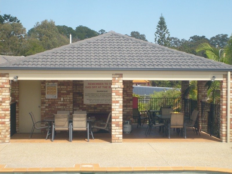 Oxley QLD 4075