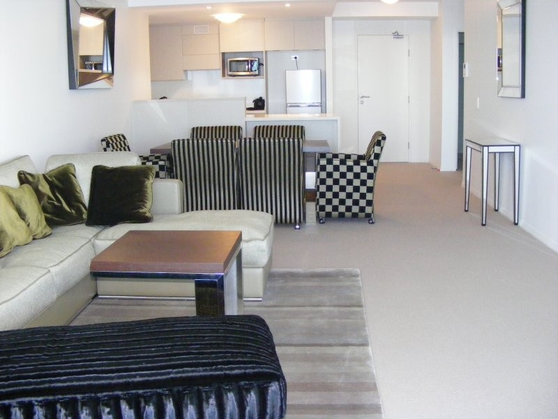 805/14 Oxley Ave, Woody Point QLD 4019
