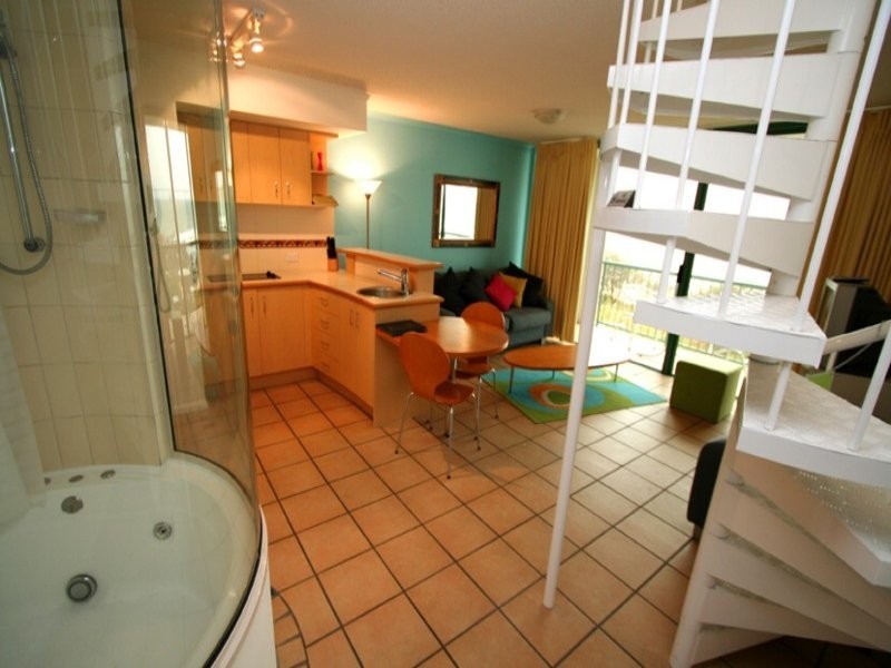 Alexandra Headland QLD 4572