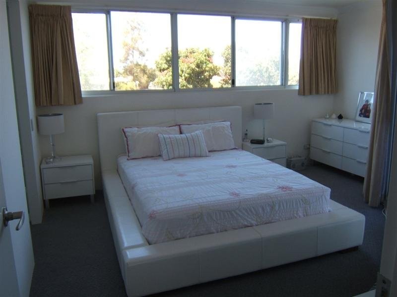 Mermaid Waters QLD 4218