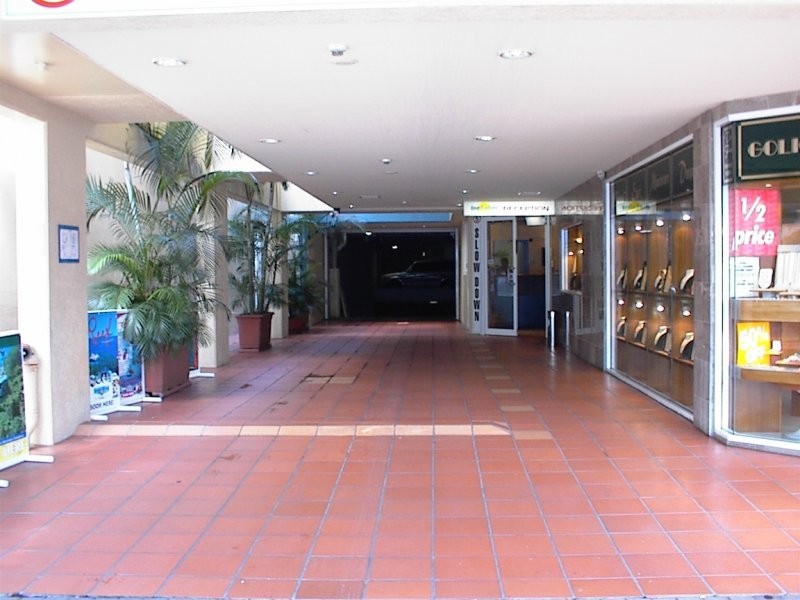 71-75 Lake Street, Cairns QLD 4870